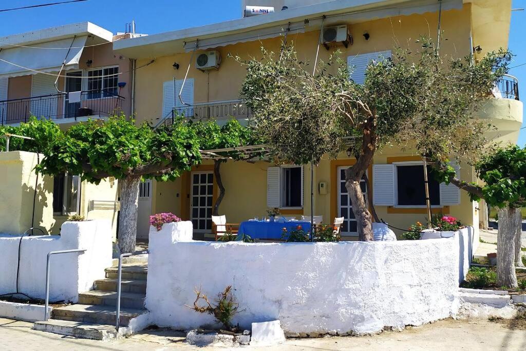 Villa Το Σπίτι Της Μαργαρίτας Στην Παραλία Nea Styra Exterior foto