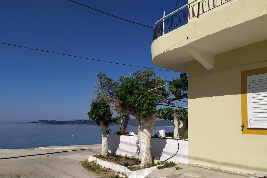 Villa Το Σπίτι Της Μαργαρίτας Στην Παραλία Nea Styra Exterior foto